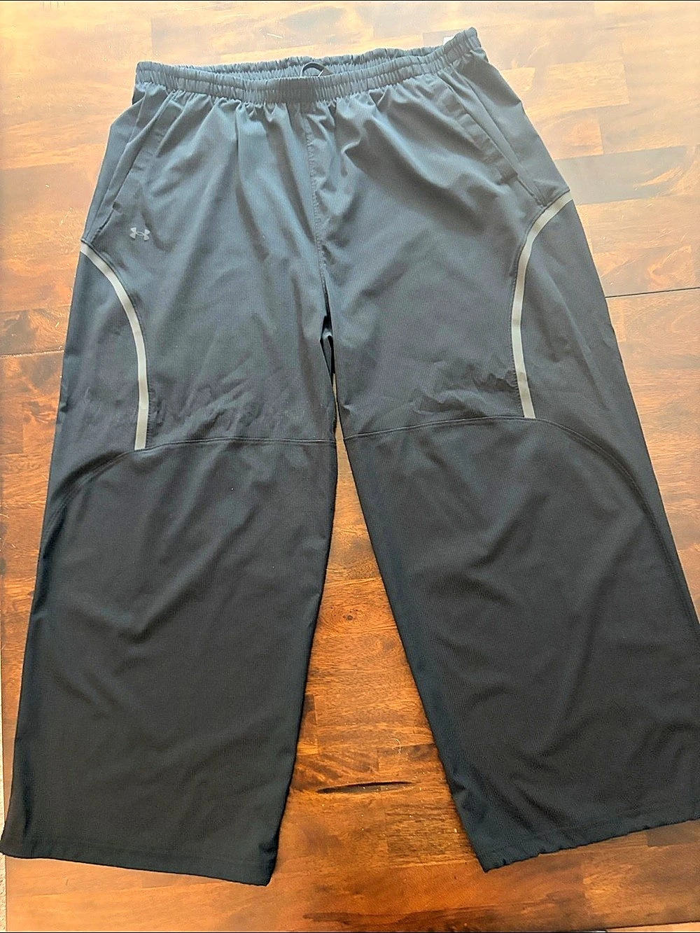 Under Armour Women’s Black Athletic Pants Size XL Good